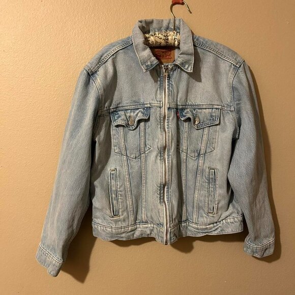 Ex-boyfriend Zip Trucker Jacket Levi Denim Light Wash Denim Jacket Size Large - Picture 4 of 8